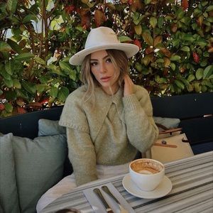 Zara Green Wide Lapel Knit Sweater